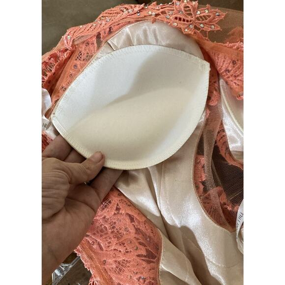 Sherri hill Maxi Dress sz 4 coral mermaid Crocheted Jeweled prom formal - Picture 9 of 12